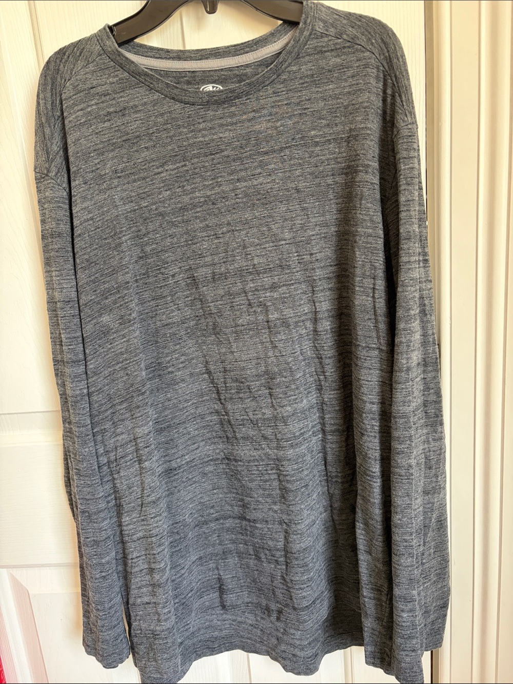 Athletic Works Gray Heather Long-Sleeve Crewneck Shirt